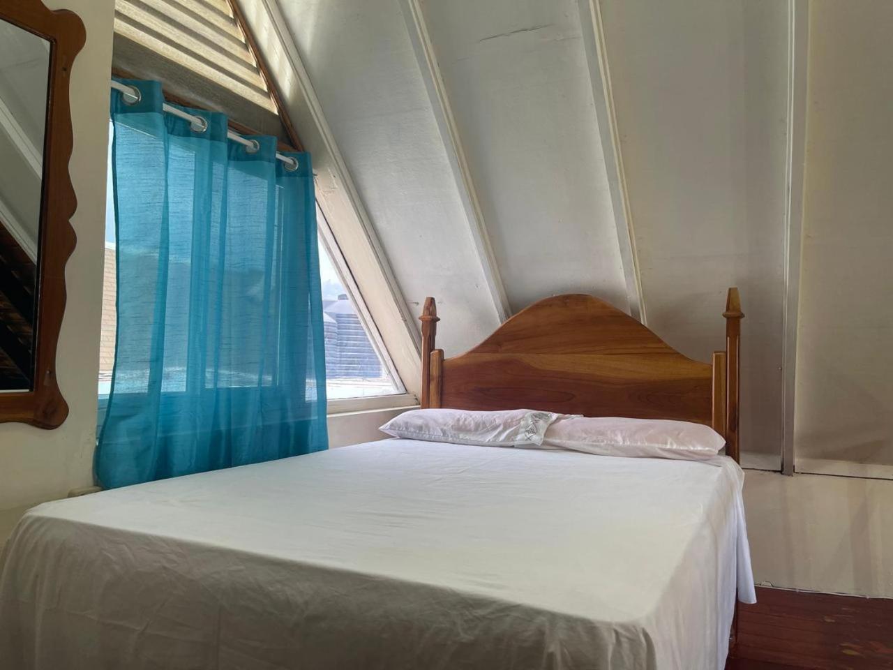 Oceanfront Condo W/ Free Parking + High Speed Wifi Νεγκρίλ Εξωτερικό φωτογραφία