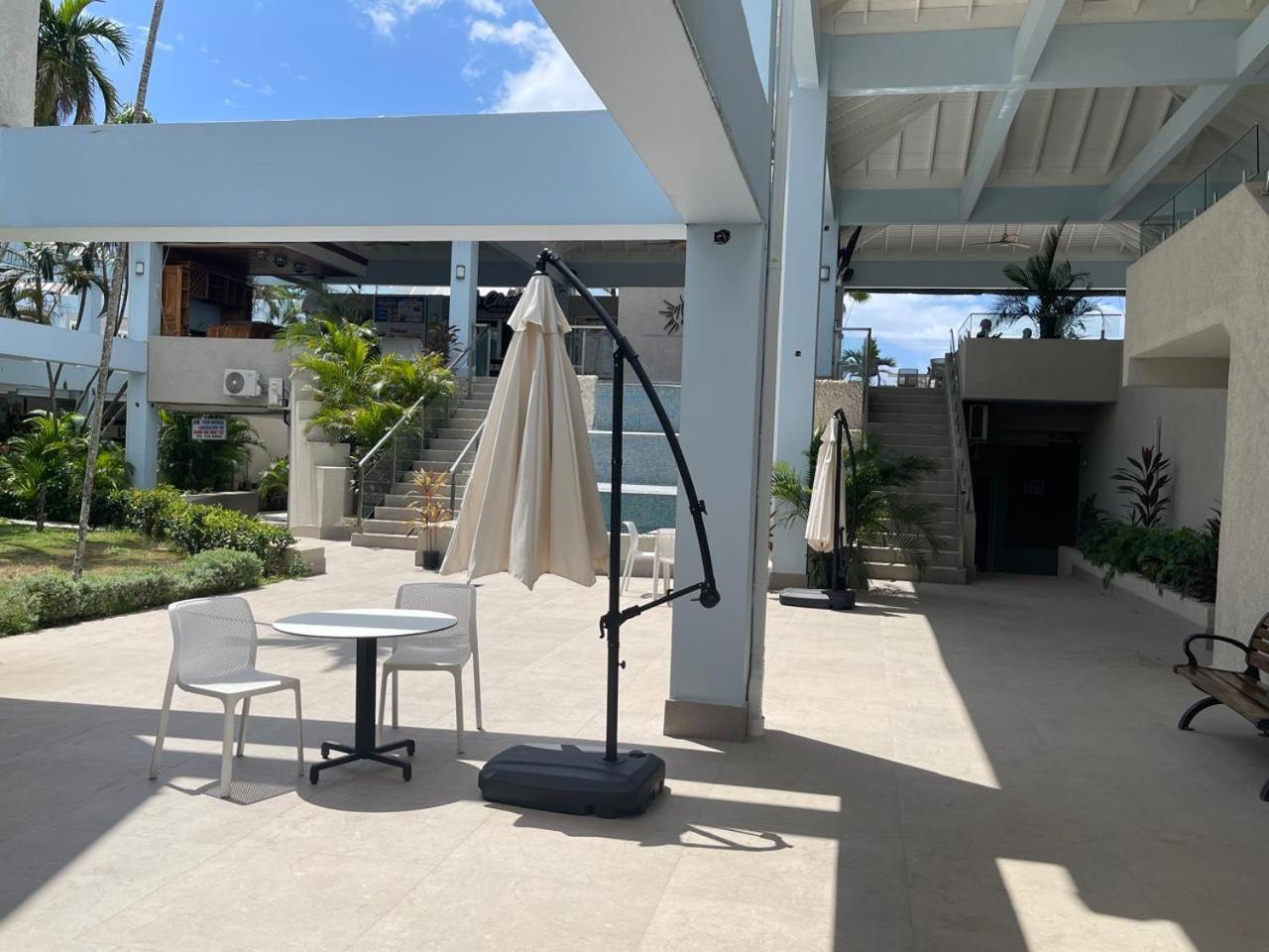 Oceanfront Condo W/ Free Parking + High Speed Wifi Νεγκρίλ Εξωτερικό φωτογραφία